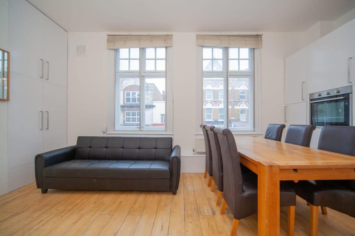 Lovely 2 Bedroom Apartment In Tooting 런던 외부 사진